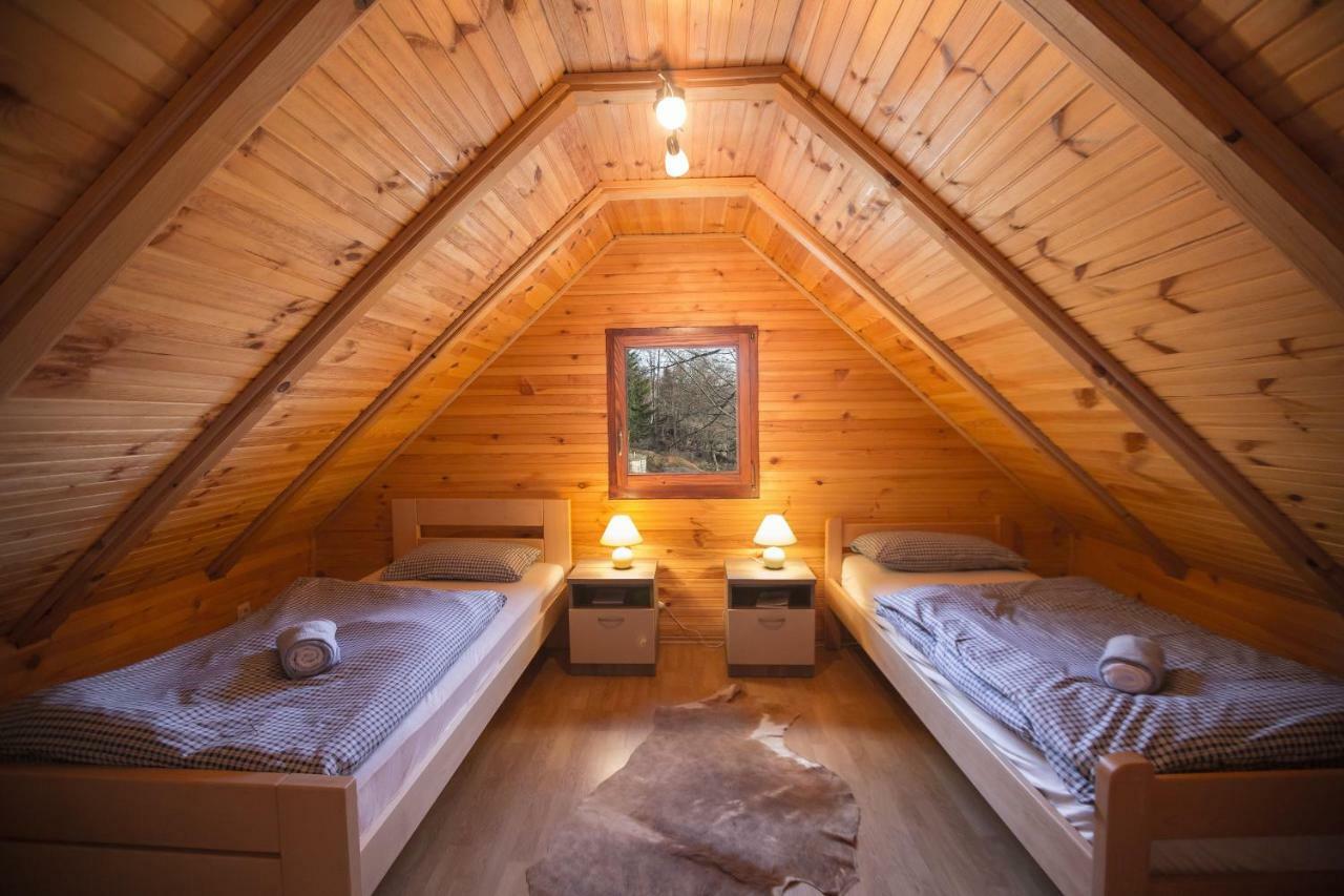 Villa Kuca Za Odmor "Neralic" Josipdol Esterno foto